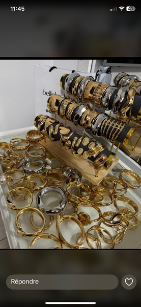 Bracelets en métal doré