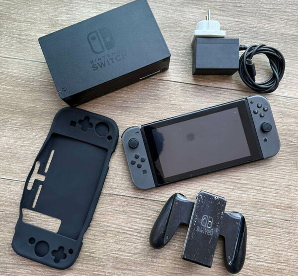 Nintendo Switch avec accessoires