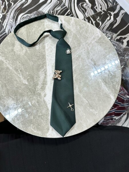 Cravate fantaisie femme - Luxe et élégant