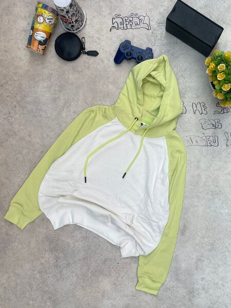 Sweat à capuche bicolore