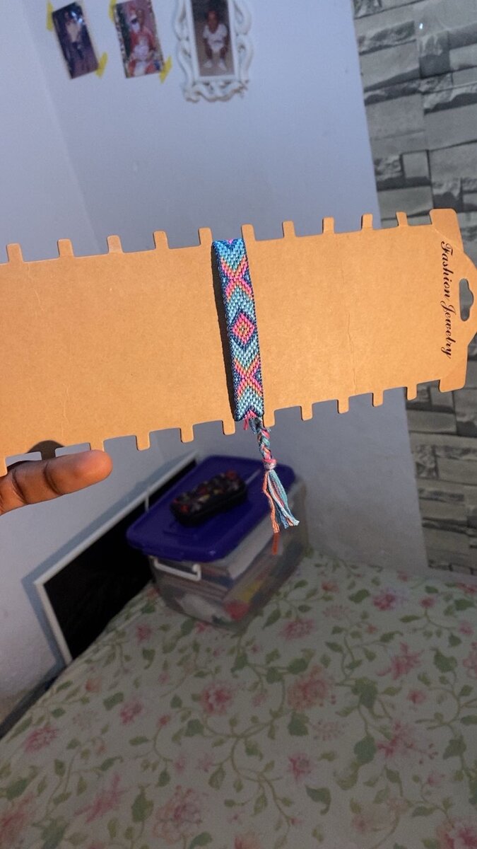 Bracelets en fils tressés