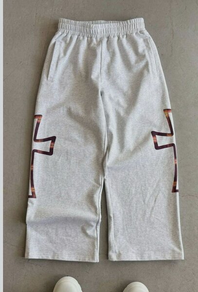 Pantalon jogging motif croix