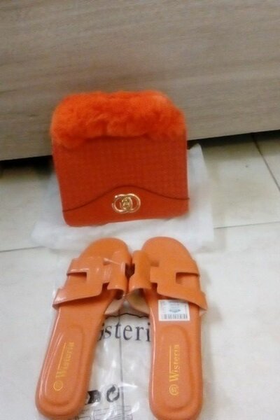 sac et sandales orange 39
