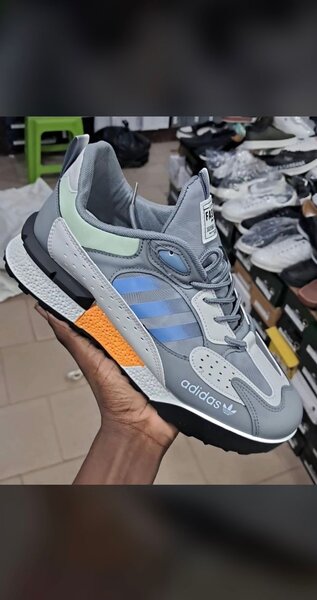 Chaussures Adidas Originals pour Homme