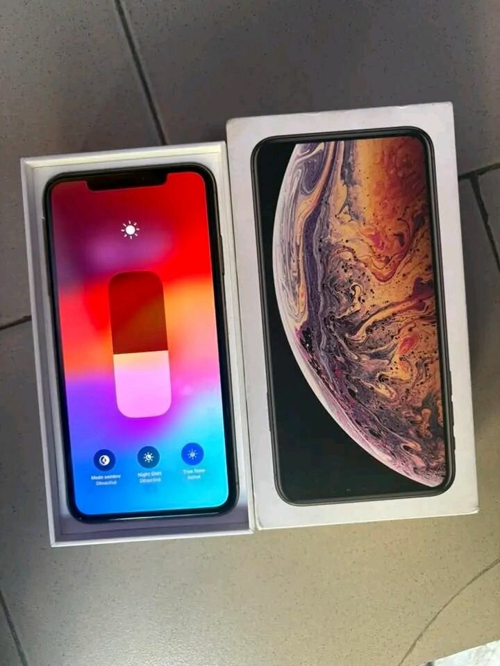 iPhone XS Max 64GB Or