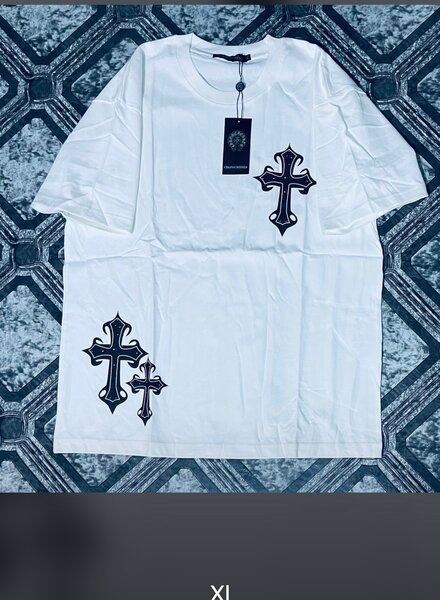 T-shirt blanc graphique tendance