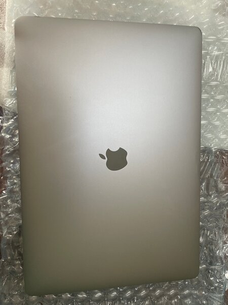 MacBook Pro 16" - Puissant et Élégant