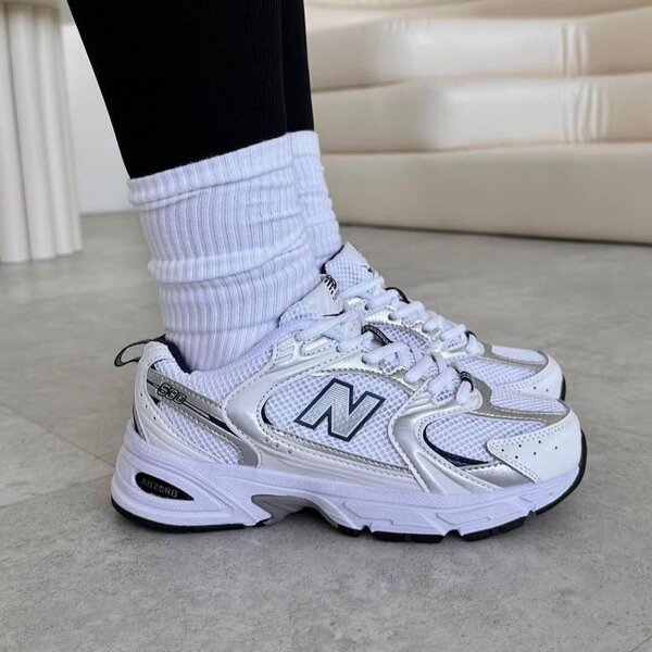 Chaussures de sport blanches
