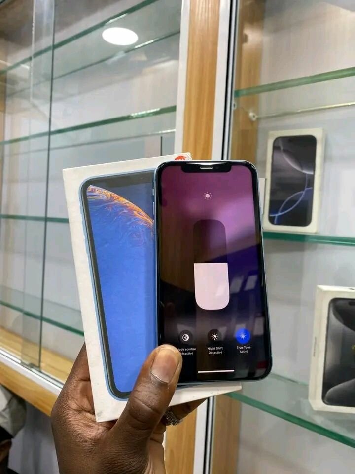 iPhone XR Bleu 128Go