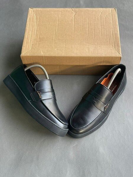 Mocassins en cuir noir élégants