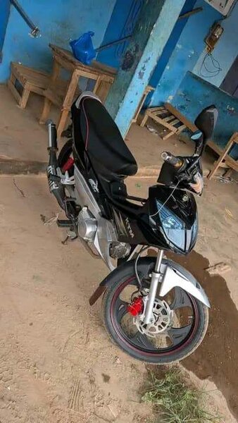 Moto sportive élégante