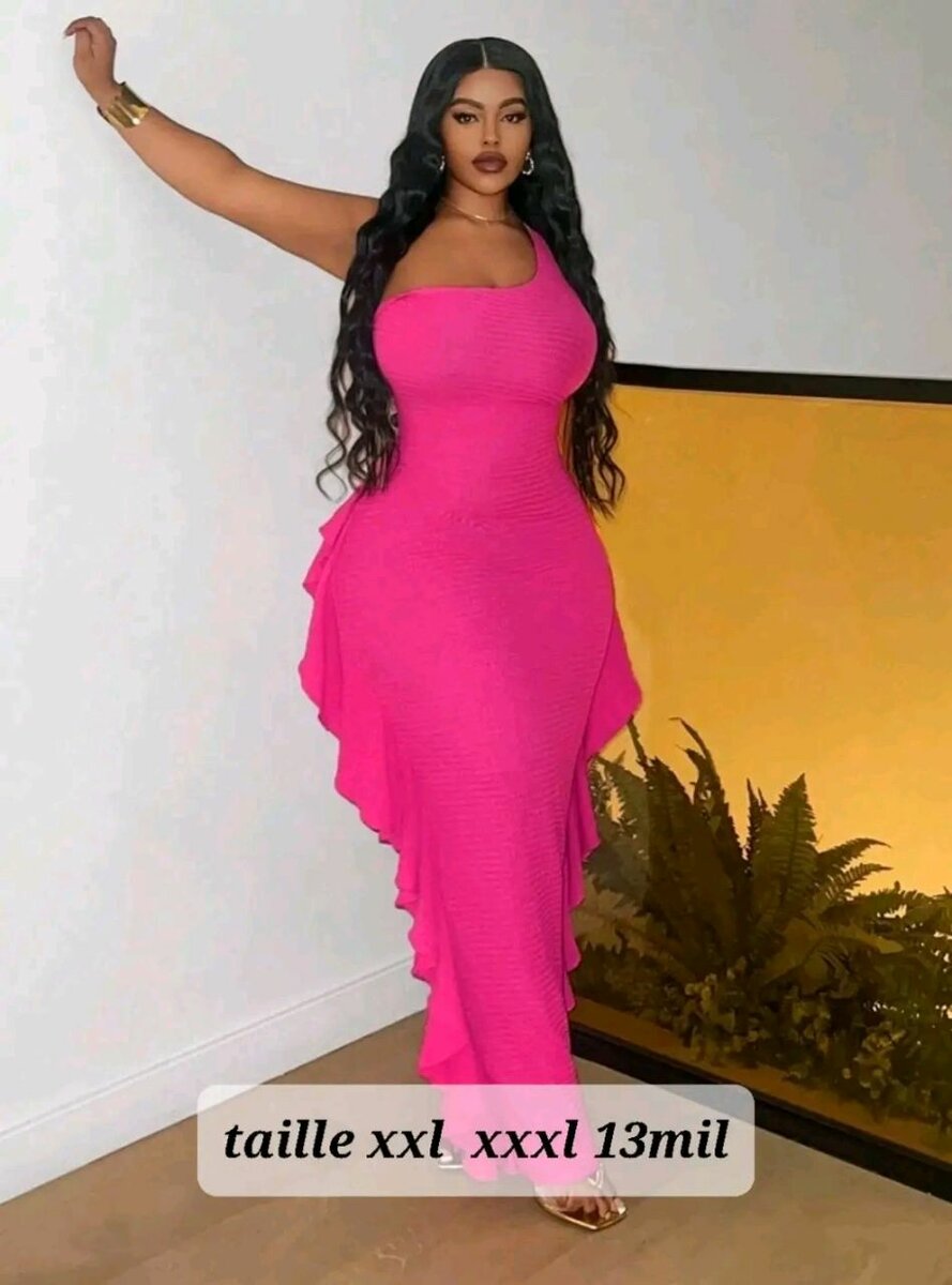 Robe élégante fendue