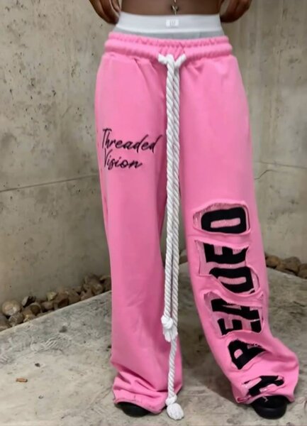 Pantalons larges tendance