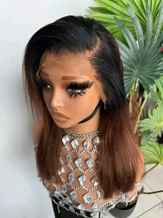 Perruque naturelle brune ombrée