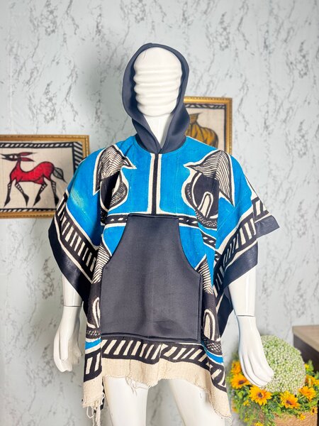Poncho ethnique à capuche