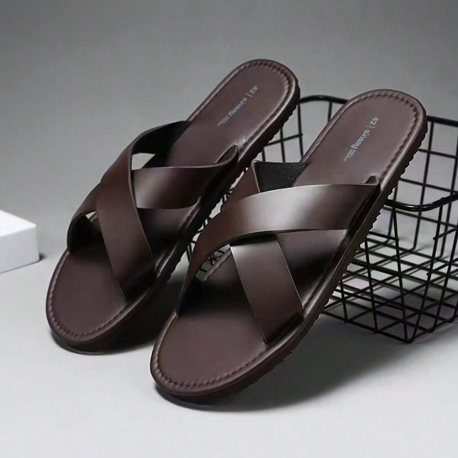 Sandales plates en cuir pour femme