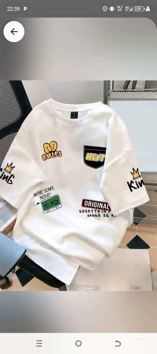 T-shirt à motifs graphiques