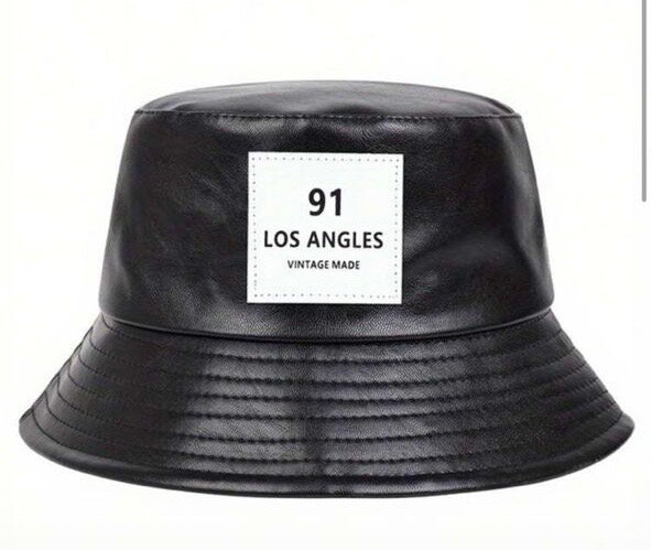 Chapeau bob en cuir élégant