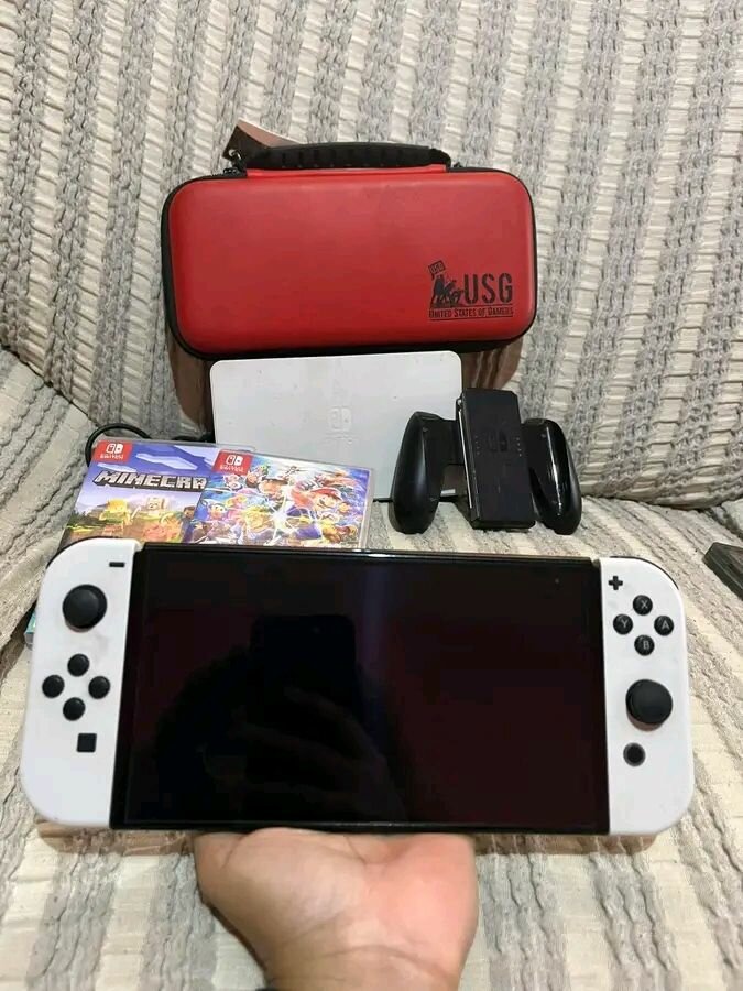 Console Nintendo Switch OLED