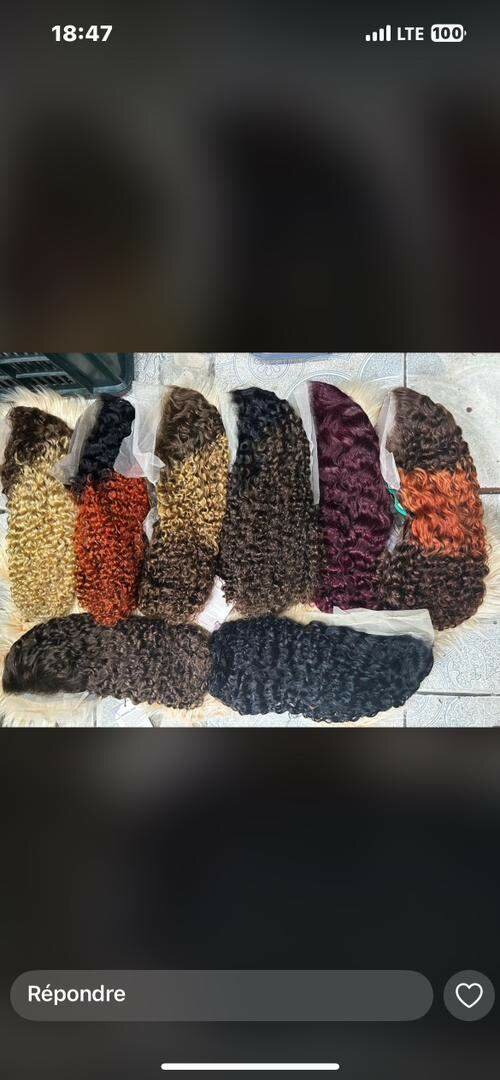 Perruque Bouclée en Dentelle