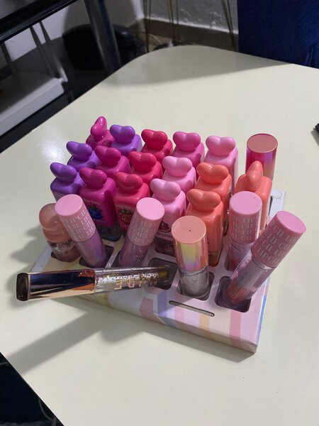 Maquillage lèvres en forme d'ours