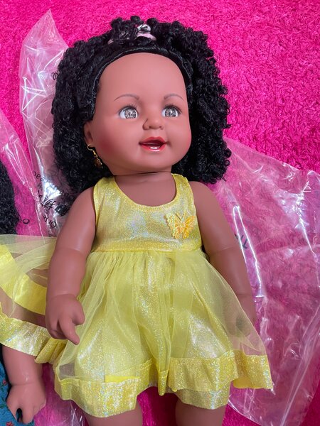 Poupée Joueuse Habillée