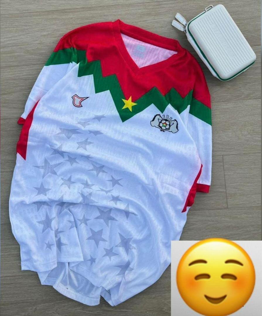 Maillot de foot coloré