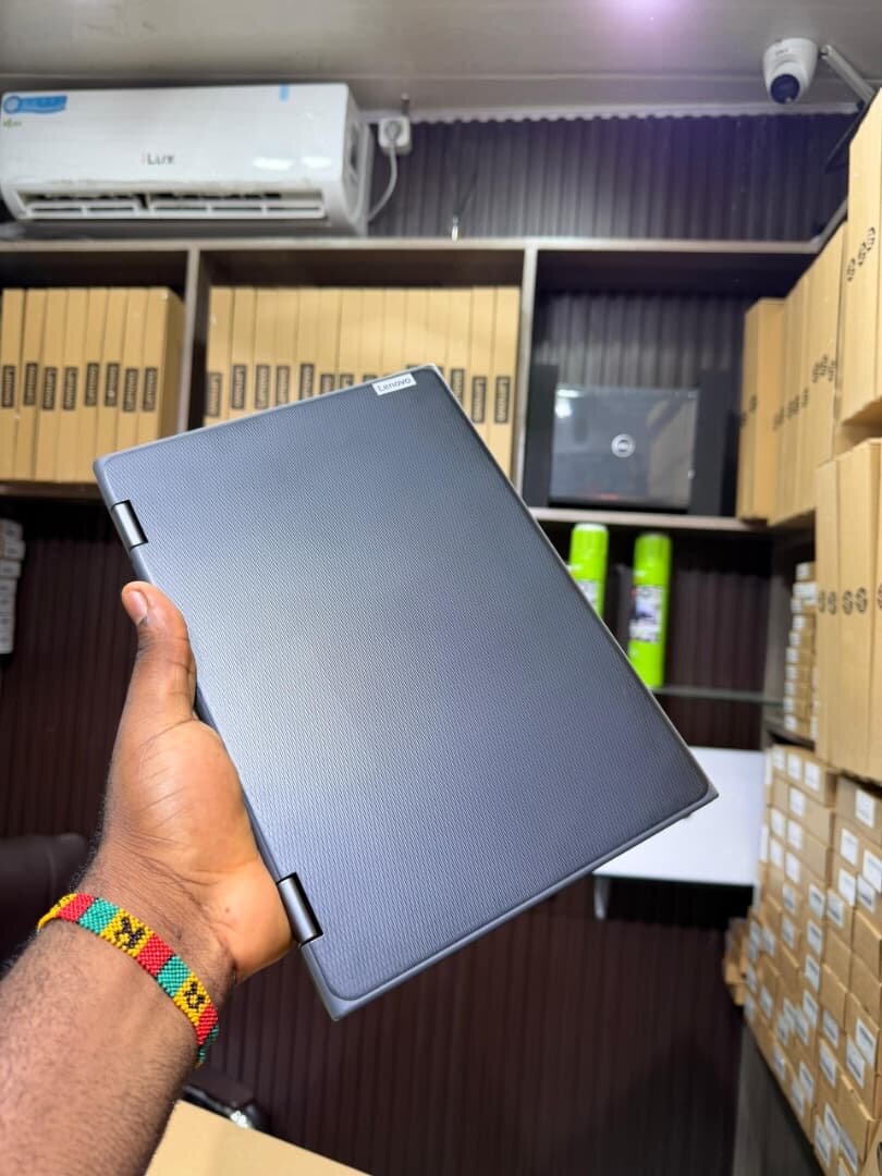 Ordinateur Portable 2-en-1 Tactile