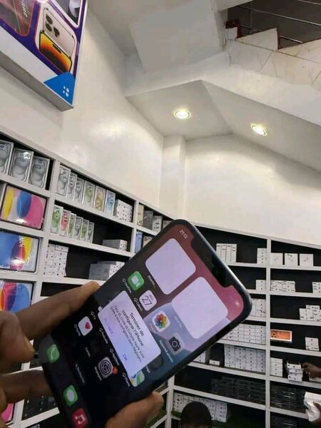 iPhone blanc débloqué