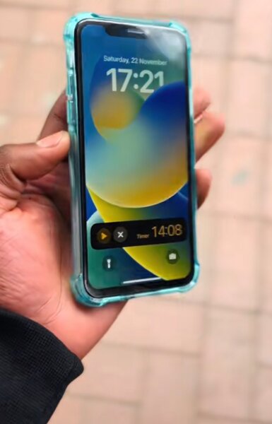 Coque renfort iPhone X transparente