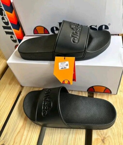Claquettes confort Ellesse