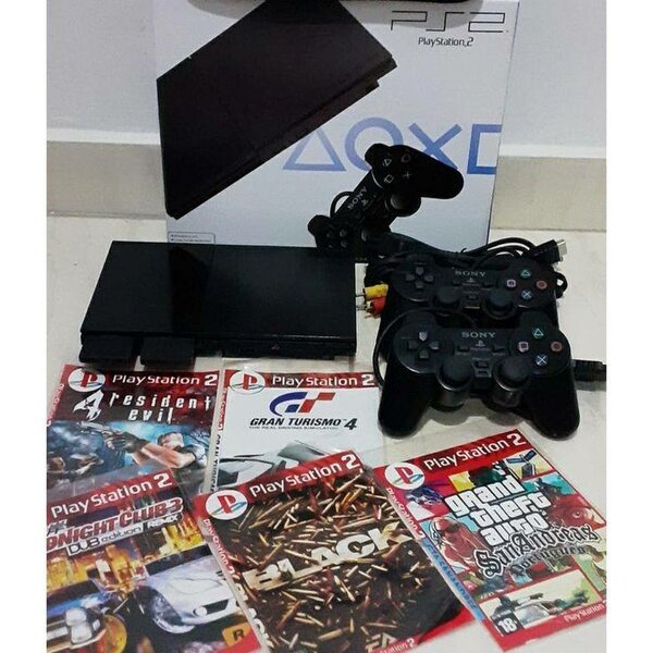 Console PS2 avec Manettes et Jeux