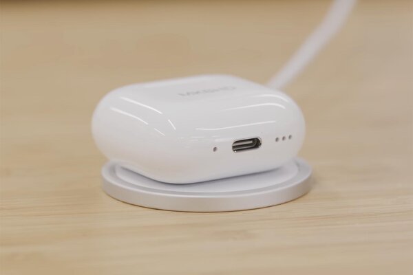 Ecouteurs  AirPods Pro 4