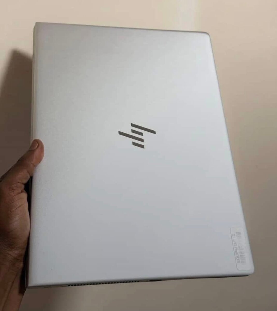 HP Elitebook 840 G8 - Ordinateur portable professionnel