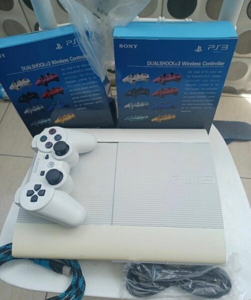 Console PS3 Slim Sony
