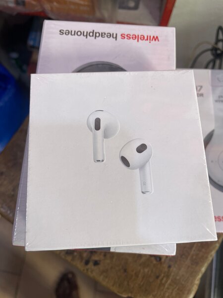 Écouteurs sans fil AirPods 3