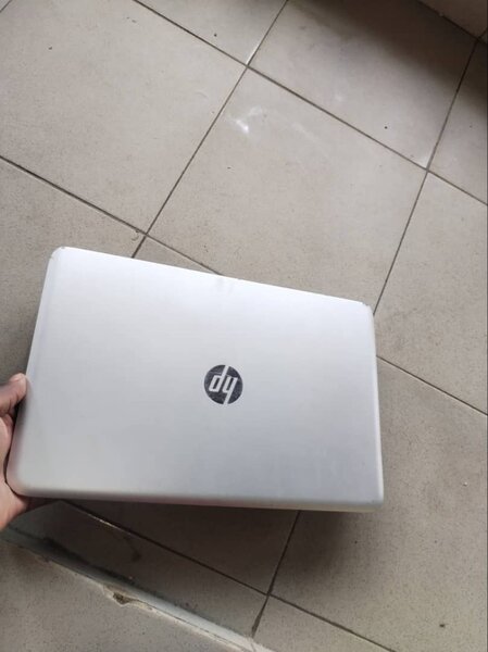 HP Pavilion Laptop 15"