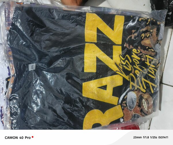 T-Shirt Kiss Before Fight