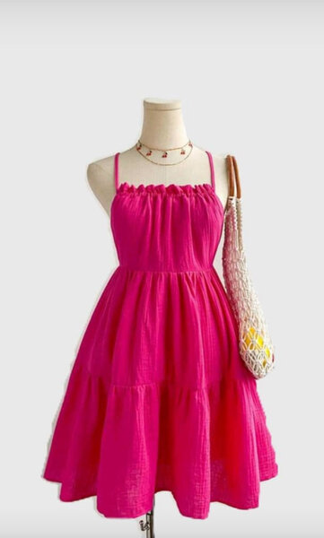 Robe d'été rose vif élégante