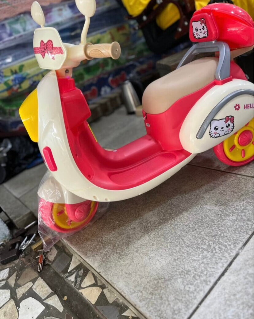 Trottinette électrique enfant