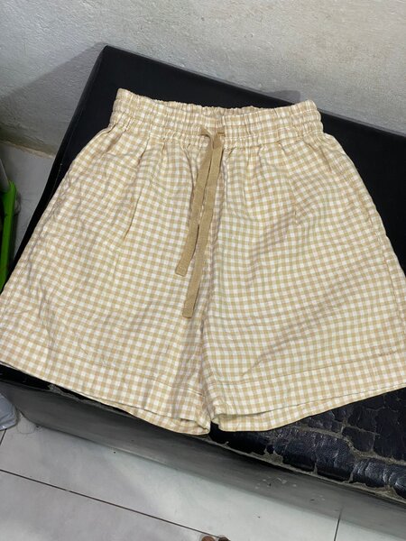 Shorts à carreaux beige