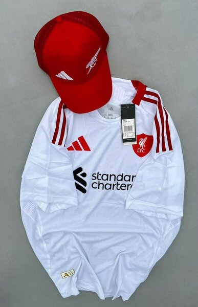 Maillot de football rouge et blanc