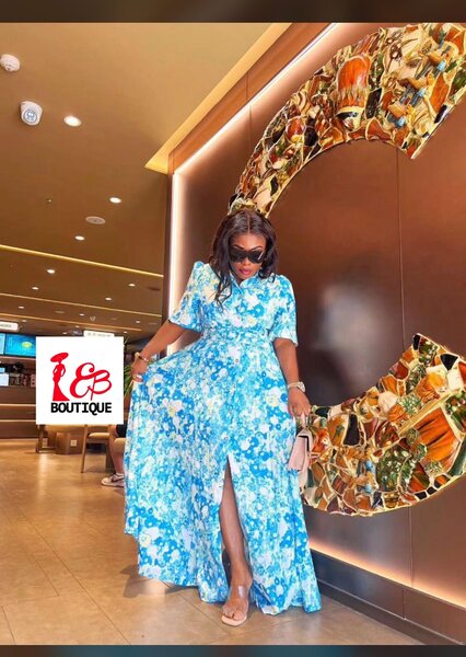 Robe longue fleurie bleue