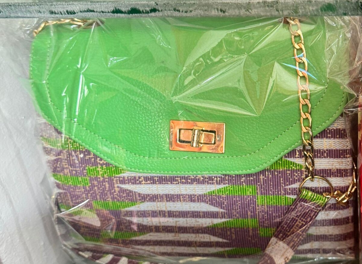 Sac à main ethnique vibrant