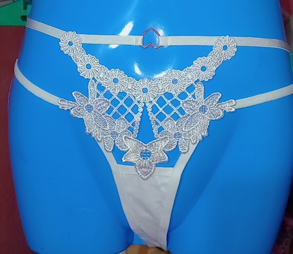 String dentelle sensuel