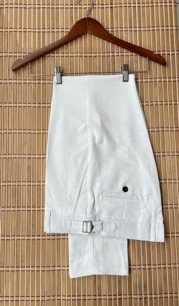 Pantalon slim blanc élégant