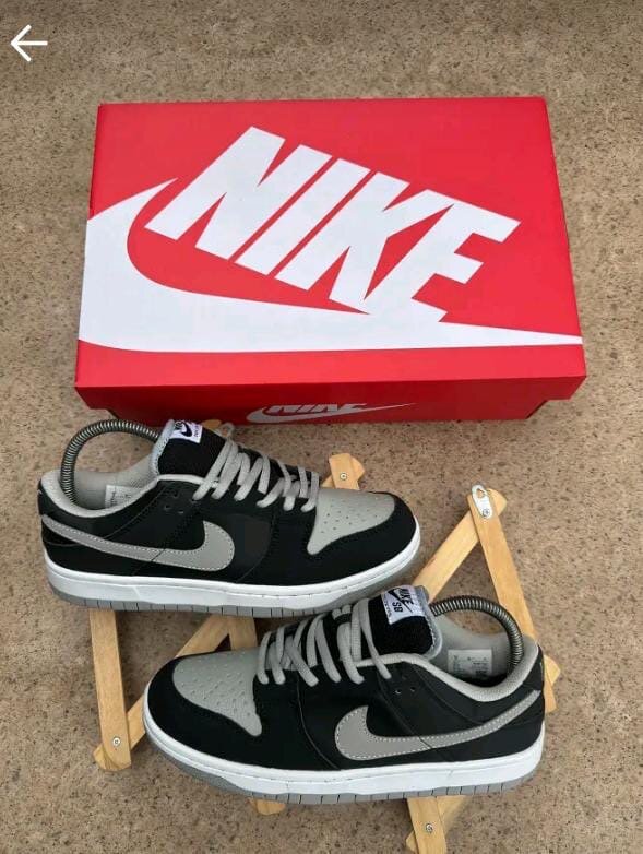 Sneakers Nike basses noires