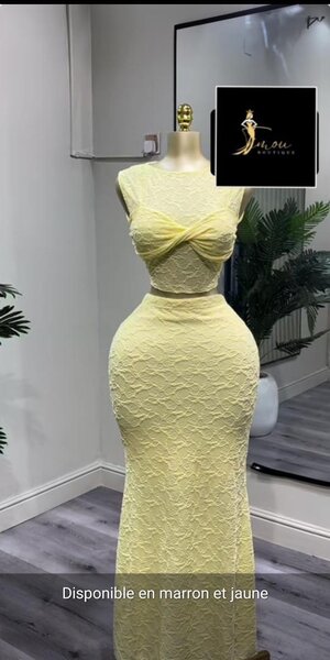 Robe longue élégante jaune