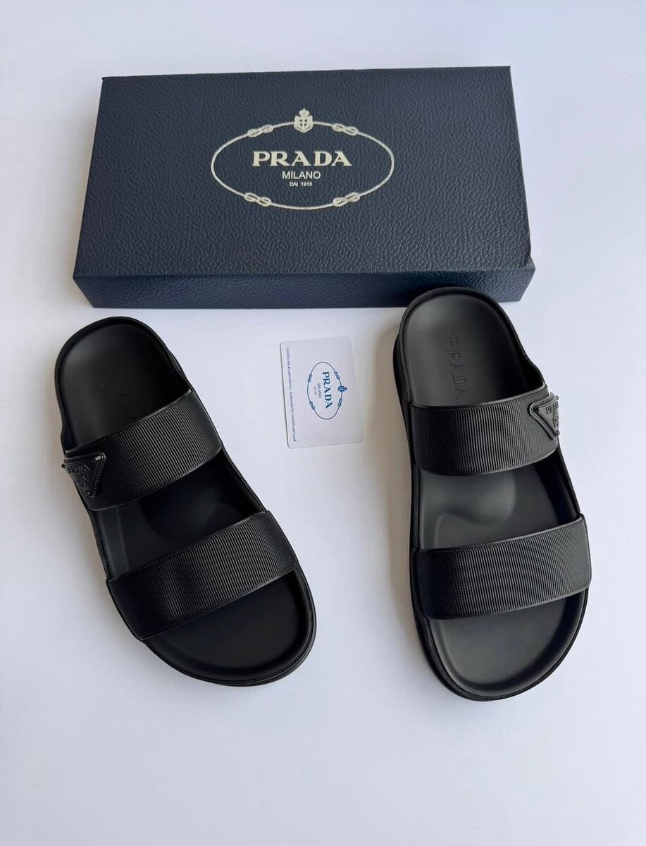 Sandales en cuir noir élégantes