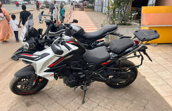 Moto aventure haut de gamme